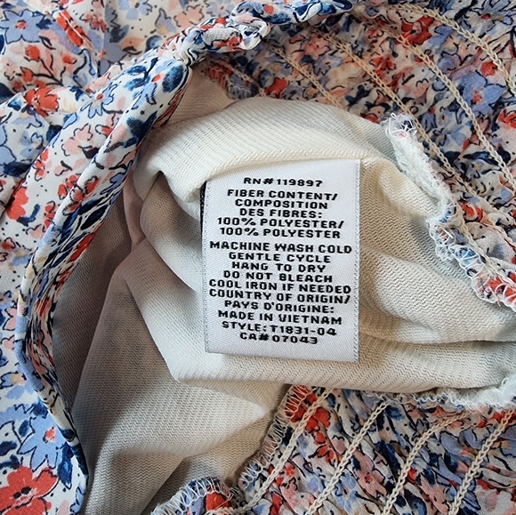 3/$40 Sale! ECLAIR Floral Ruffled Front Tie Lined Blouse - Picture 8 of 9